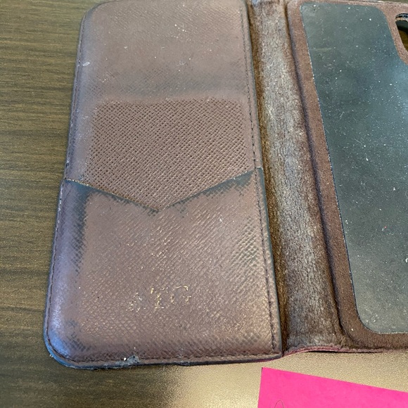 Louis Vuitton IPhone 10 case - Picture 6 of 6